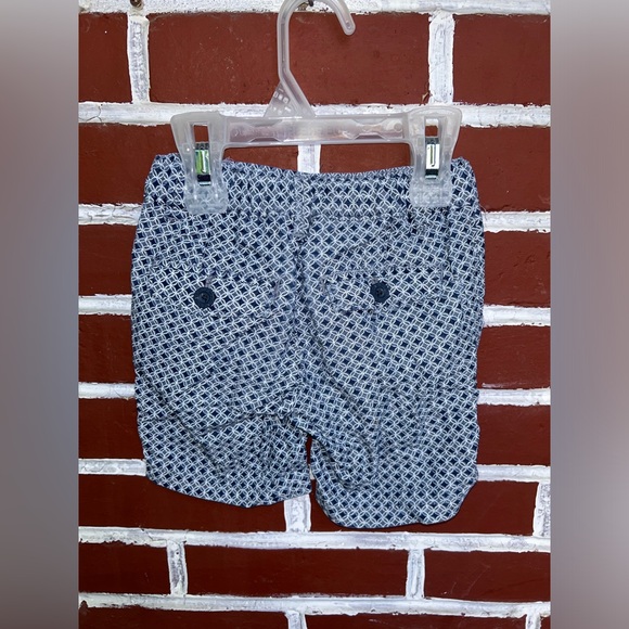 Blue and white pattern shorts | size 2 - Picture 2 of 4